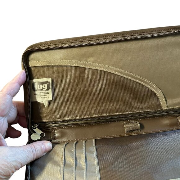 LUG Brown Quilted Tango Passport Travel Wallet - Picture 3 of 7